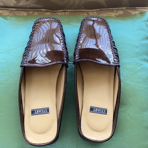 designer patent mules - Picture 2 of 2